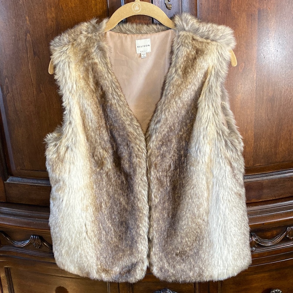 Womens Ellison Faux Fur Vest